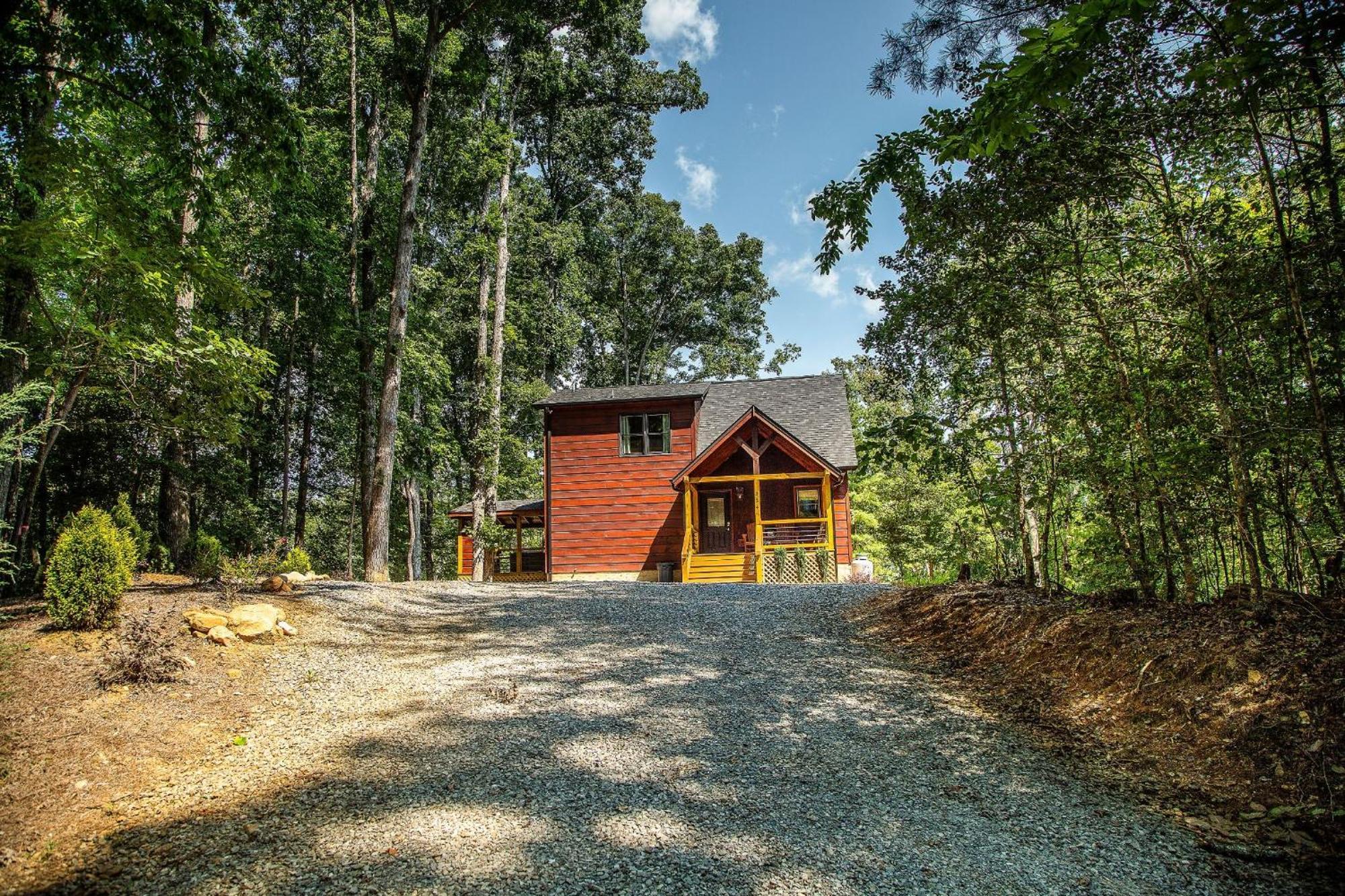 Adore The Smores Rustic Mountain Charm Outdoor Spaces And A Cozy Hot Tub Blue Ridge Dış mekan fotoğraf