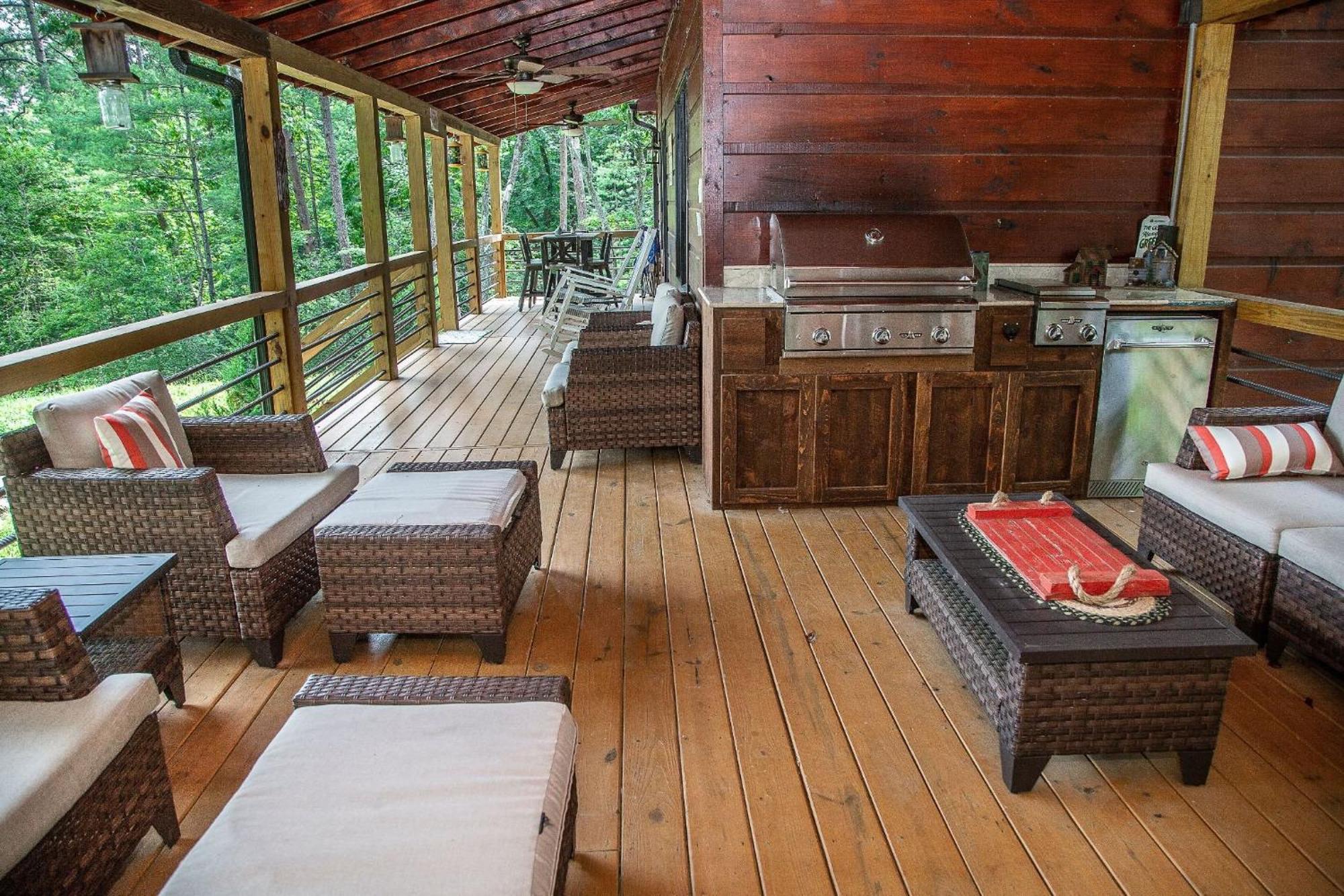 Adore The Smores Rustic Mountain Charm Outdoor Spaces And A Cozy Hot Tub Blue Ridge Dış mekan fotoğraf