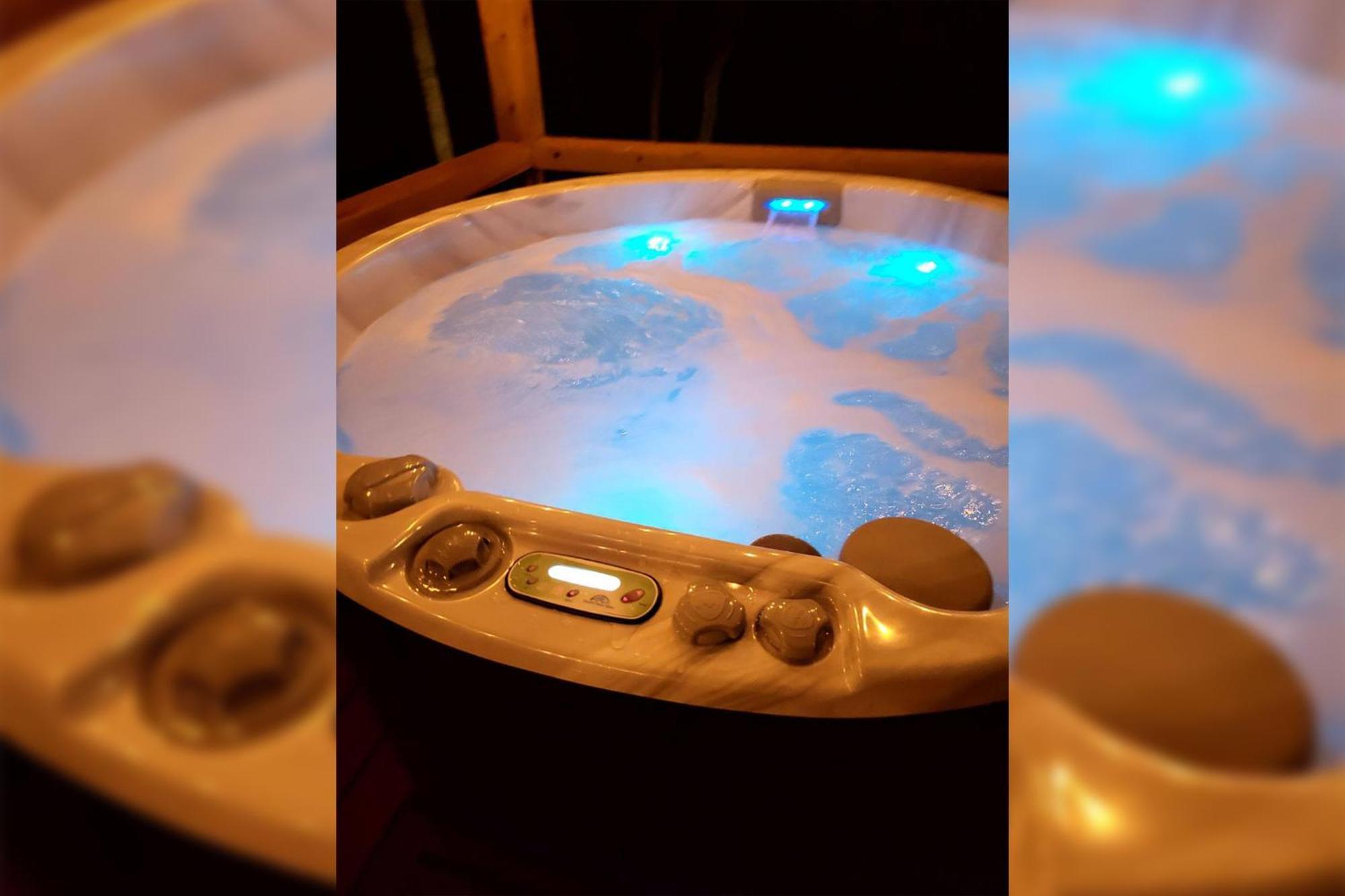 Adore The Smores Rustic Mountain Charm Outdoor Spaces And A Cozy Hot Tub Blue Ridge Dış mekan fotoğraf