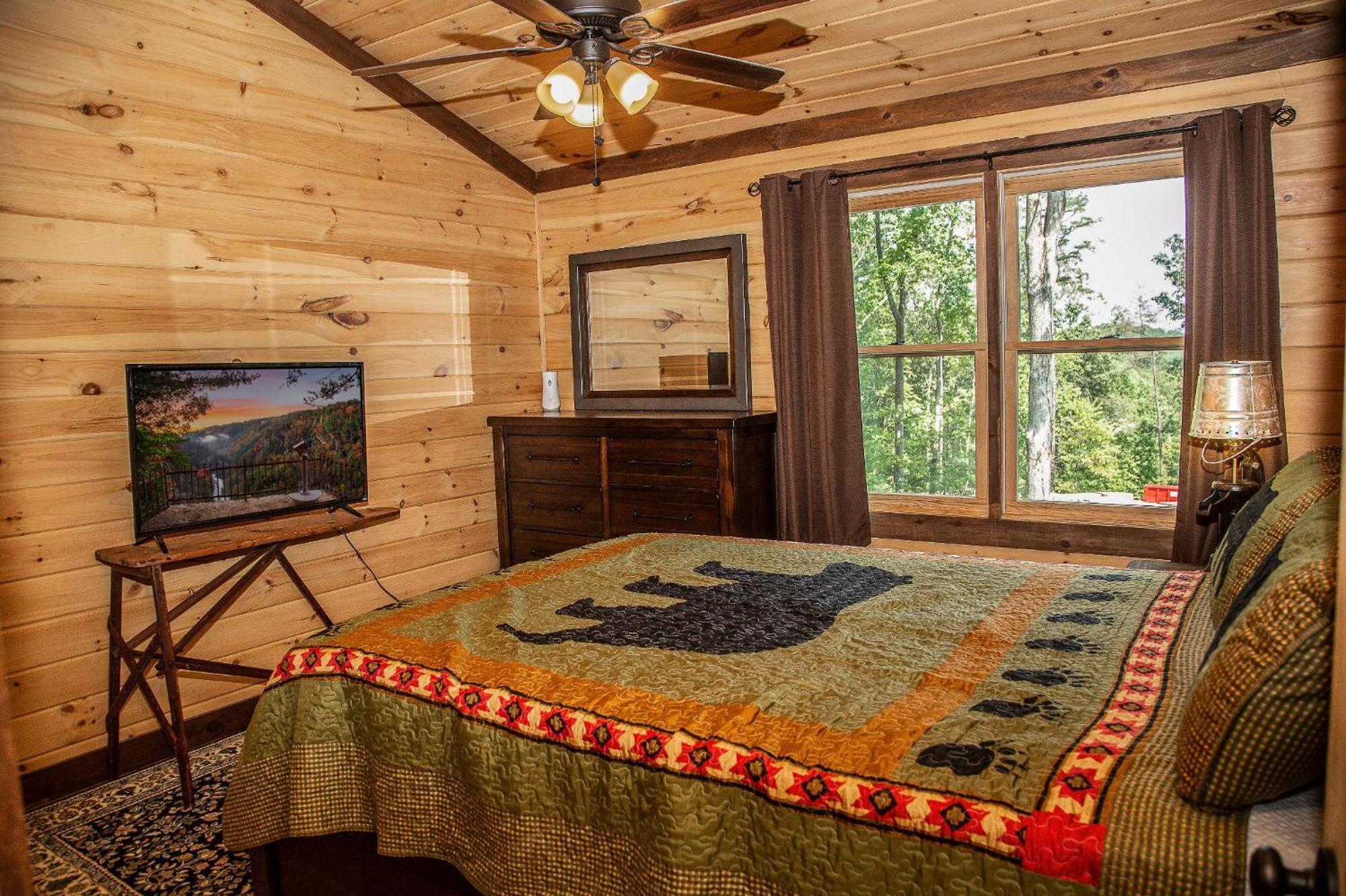 Adore The Smores Rustic Mountain Charm Outdoor Spaces And A Cozy Hot Tub Blue Ridge Dış mekan fotoğraf