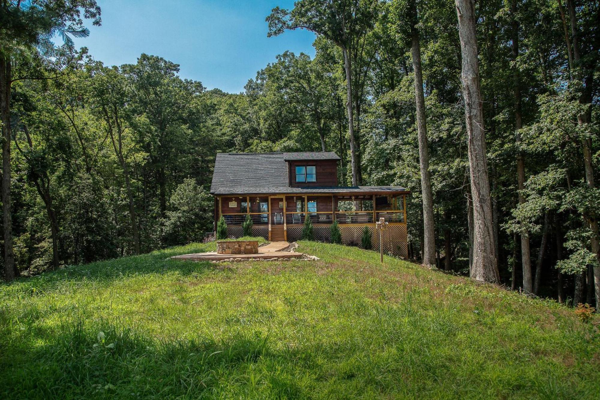 Adore The Smores Rustic Mountain Charm Outdoor Spaces And A Cozy Hot Tub Blue Ridge Dış mekan fotoğraf